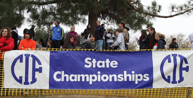 2009 CIF XC General-006.JPG - 2009 California CIF Cross Country Championships, Woodward Park, Fresno, California